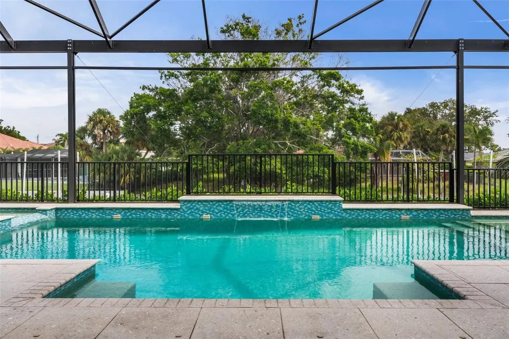 5569 Cape Leyte Drive Sarasota FL 34242