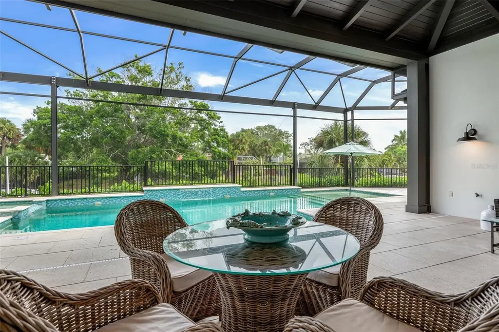 5569 Cape Leyte Drive Sarasota FL 34242