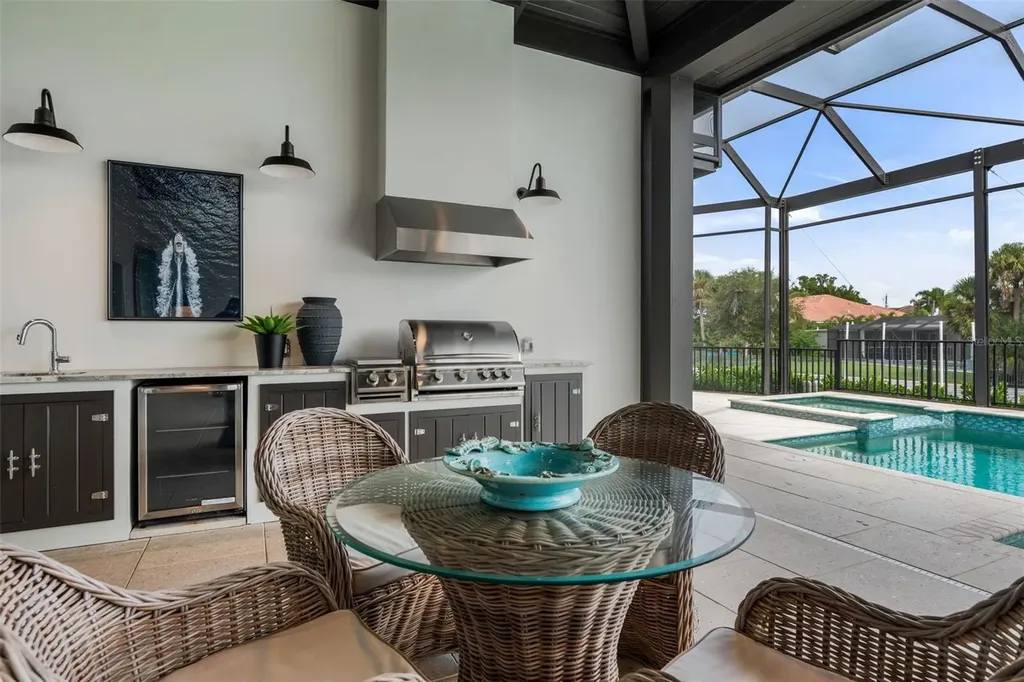 5569 Cape Leyte Drive Sarasota FL 34242