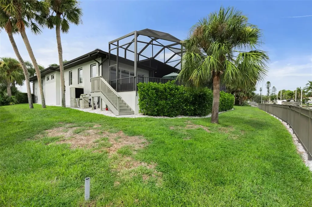 5569 Cape Leyte Drive Sarasota FL 34242