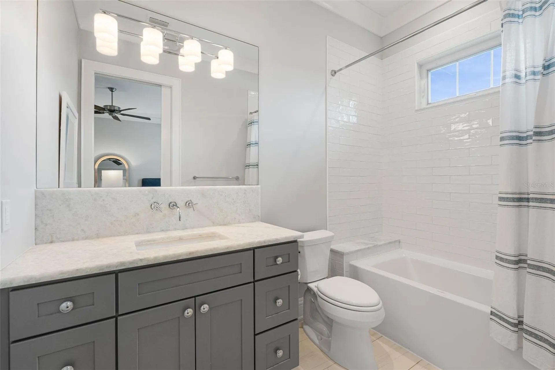 5569 Cape Leyte Drive Sarasota FL 34242