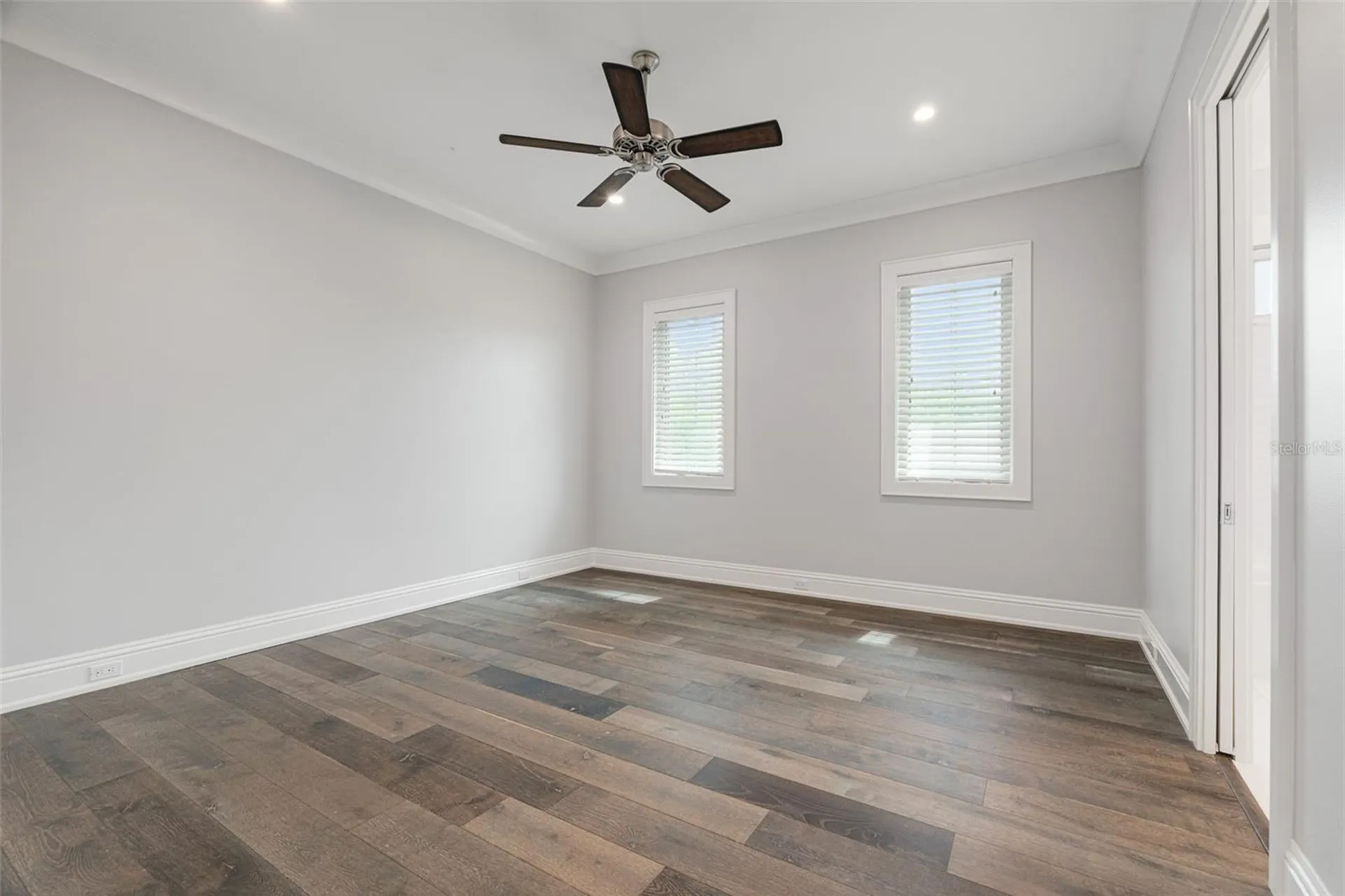 5569 Cape Leyte Drive Sarasota FL 34242