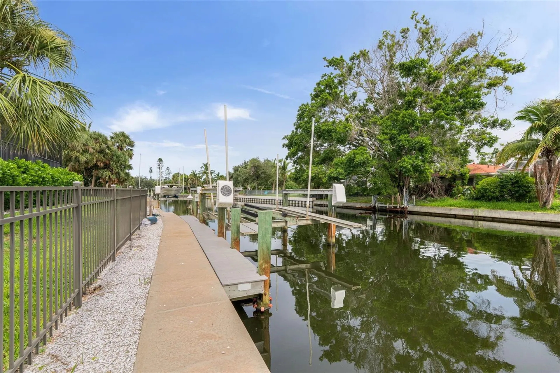 5569 Cape Leyte Drive Sarasota FL 34242
