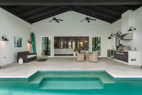 5569 Cape Leyte Drive Sarasota FL 34242