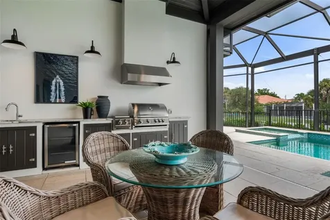 5569 Cape Leyte Drive Sarasota FL 34242