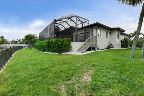 5569 Cape Leyte Drive Sarasota FL 34242