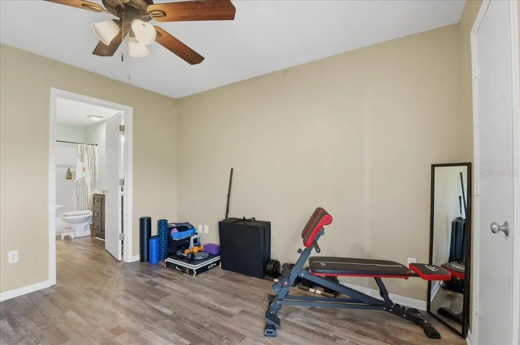 455 Alt 19 S Palm Harbor FL 34683