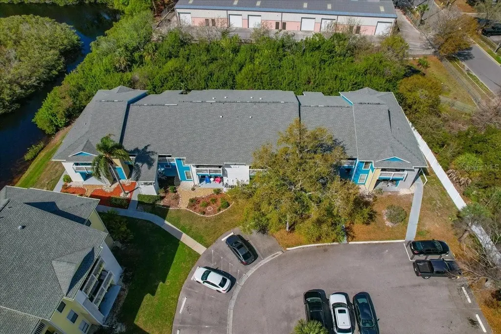 455 Alt 19 S Palm Harbor FL 34683