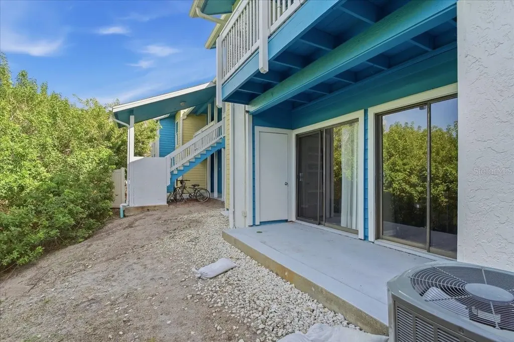 455 Alt 19 S Palm Harbor FL 34683