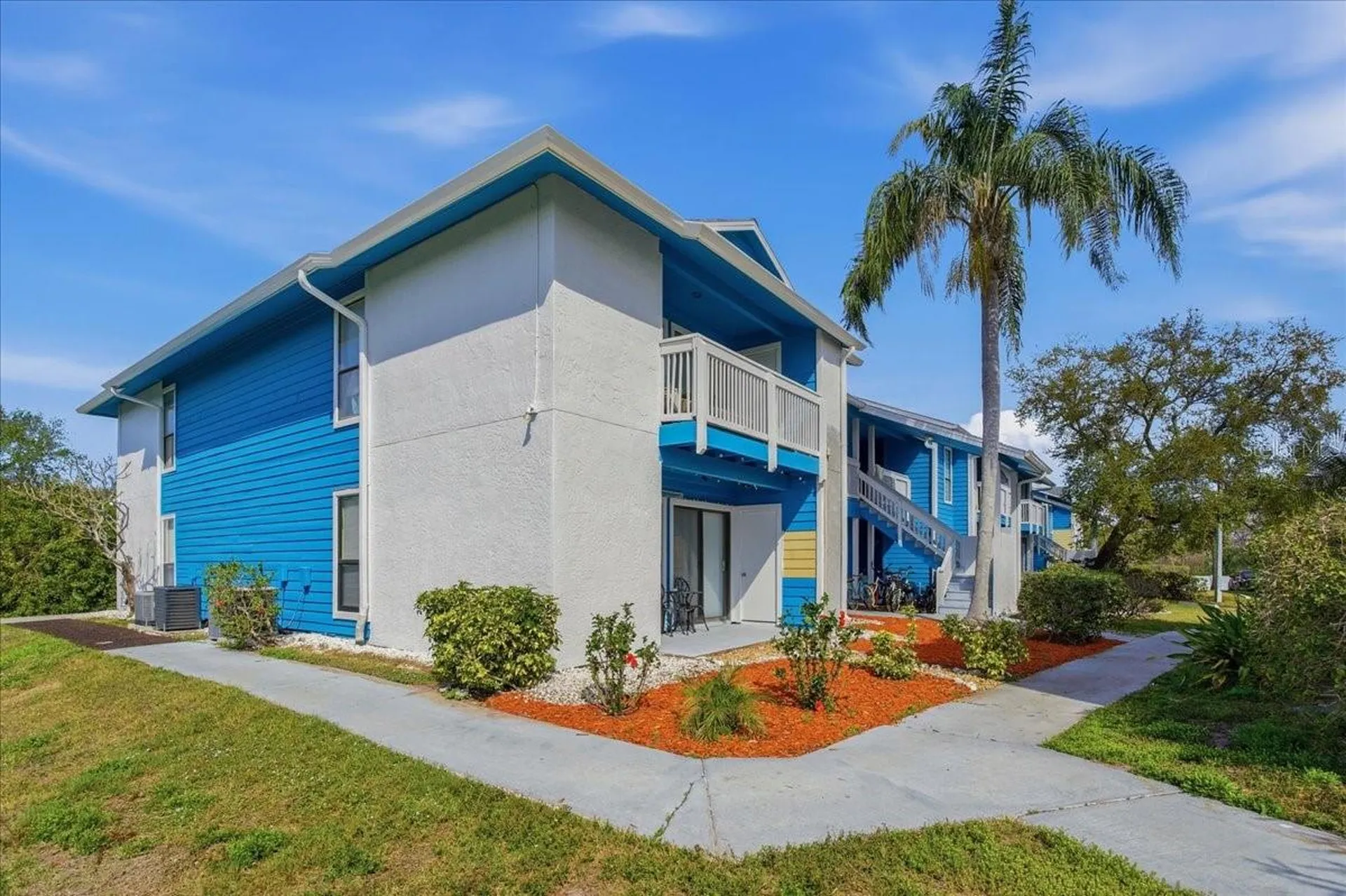 455 Alt 19 S Palm Harbor FL 34683