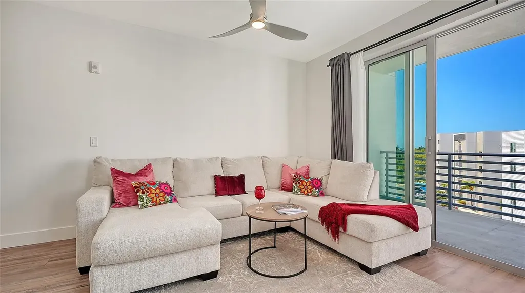 1703 N Tamiami Trail Sarasota FL 34234