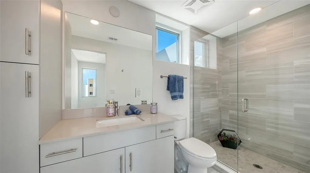 1703 N Tamiami Trail Sarasota FL 34234