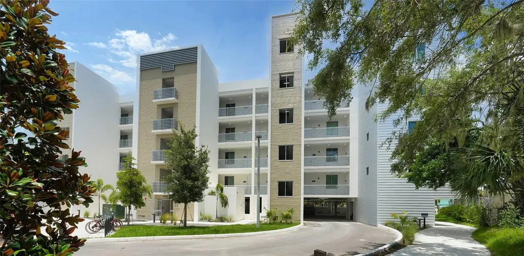 1703 N Tamiami Trail Sarasota FL 34234