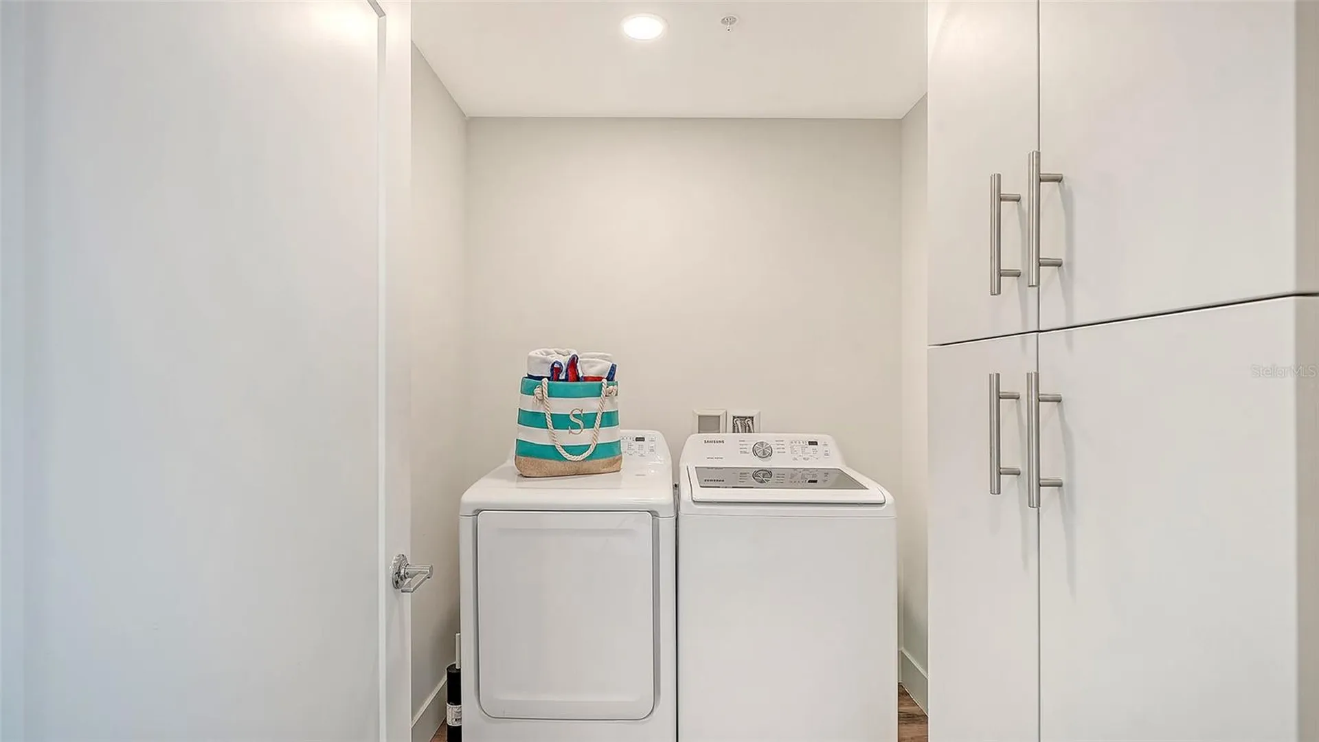 1703 N Tamiami Trail Sarasota FL 34234