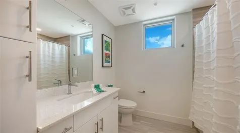 1703 N Tamiami Trail Sarasota FL 34234