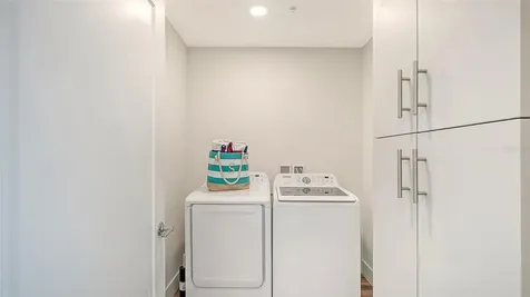 1703 N Tamiami Trail Sarasota FL 34234