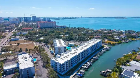 1703 N Tamiami Trail Sarasota FL 34234