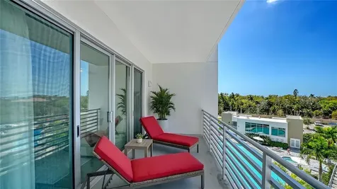1703 N Tamiami Trail Sarasota FL 34234