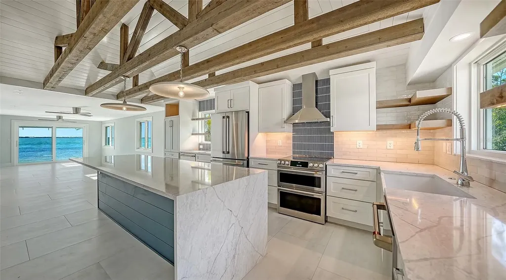 948 Spanish Drive S Longboat Key FL 34228