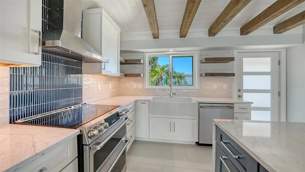 948 Spanish Drive S Longboat Key FL 34228