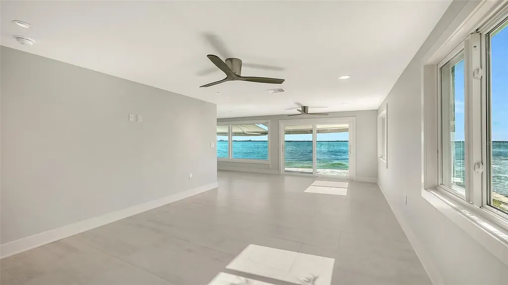 948 Spanish Drive S Longboat Key FL 34228