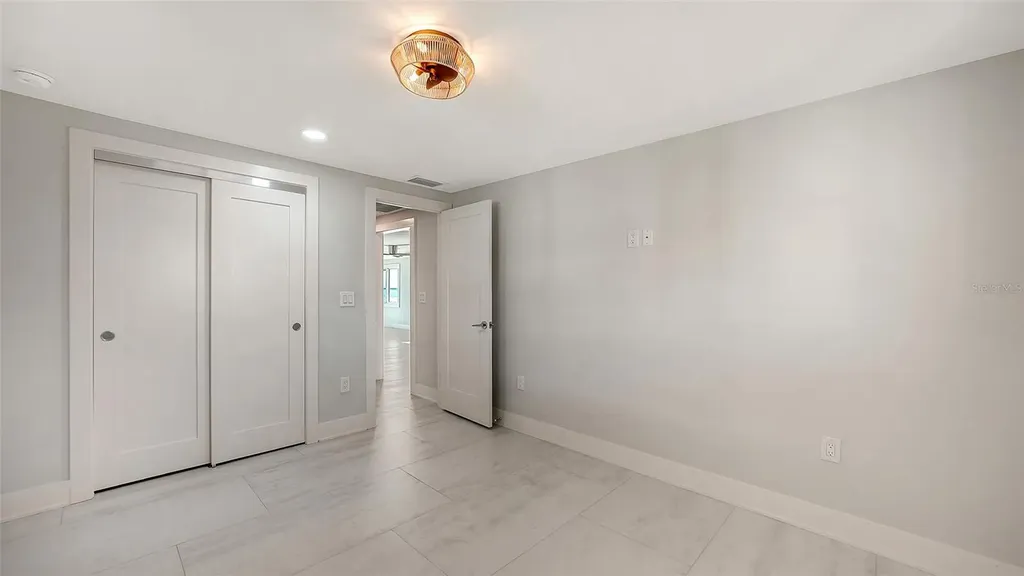 948 Spanish Drive S Longboat Key FL 34228