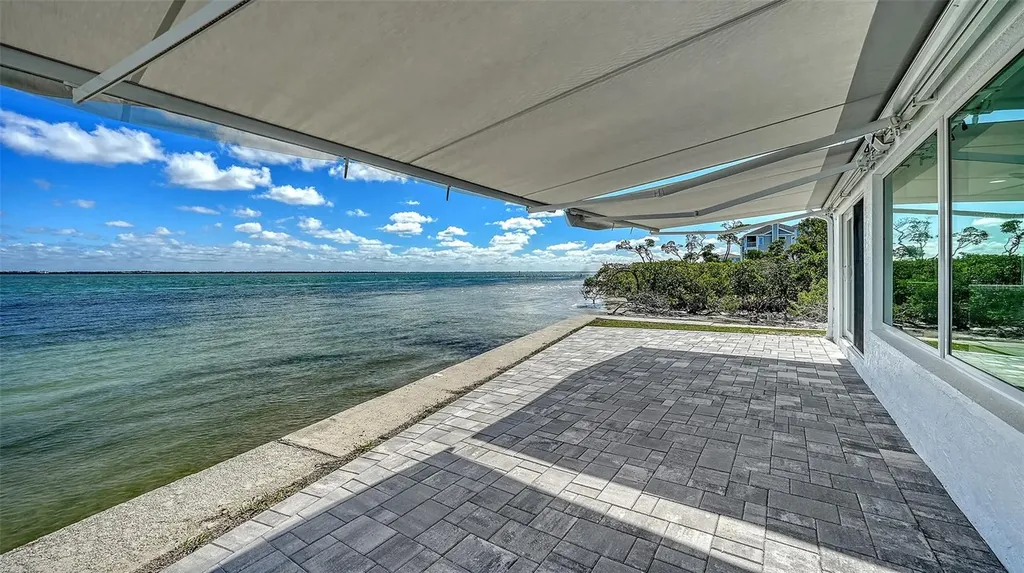 948 Spanish Drive S Longboat Key FL 34228