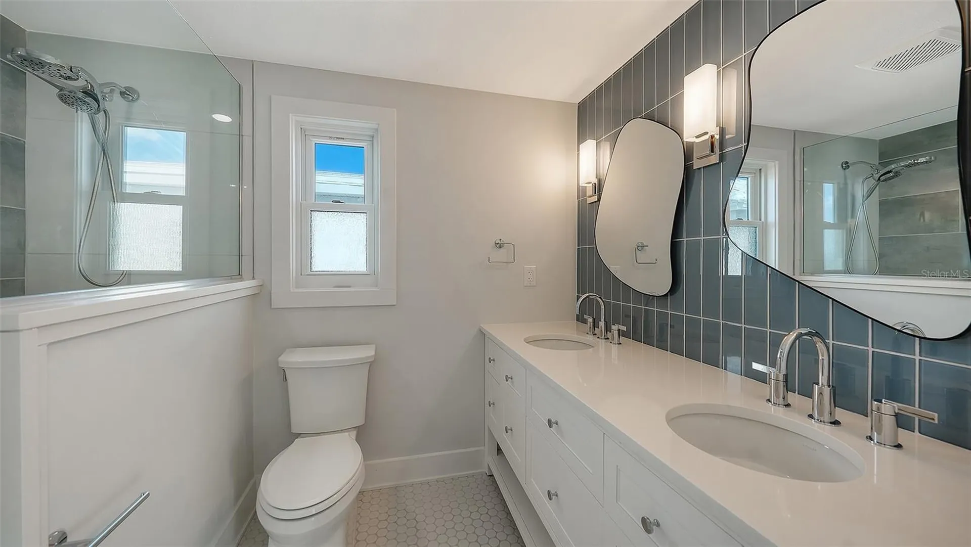 948 Spanish Drive S Longboat Key FL 34228