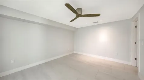 948 Spanish Drive S Longboat Key FL 34228
