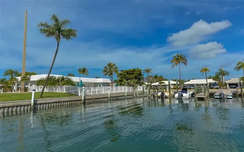 948 Spanish Drive S Longboat Key FL 34228