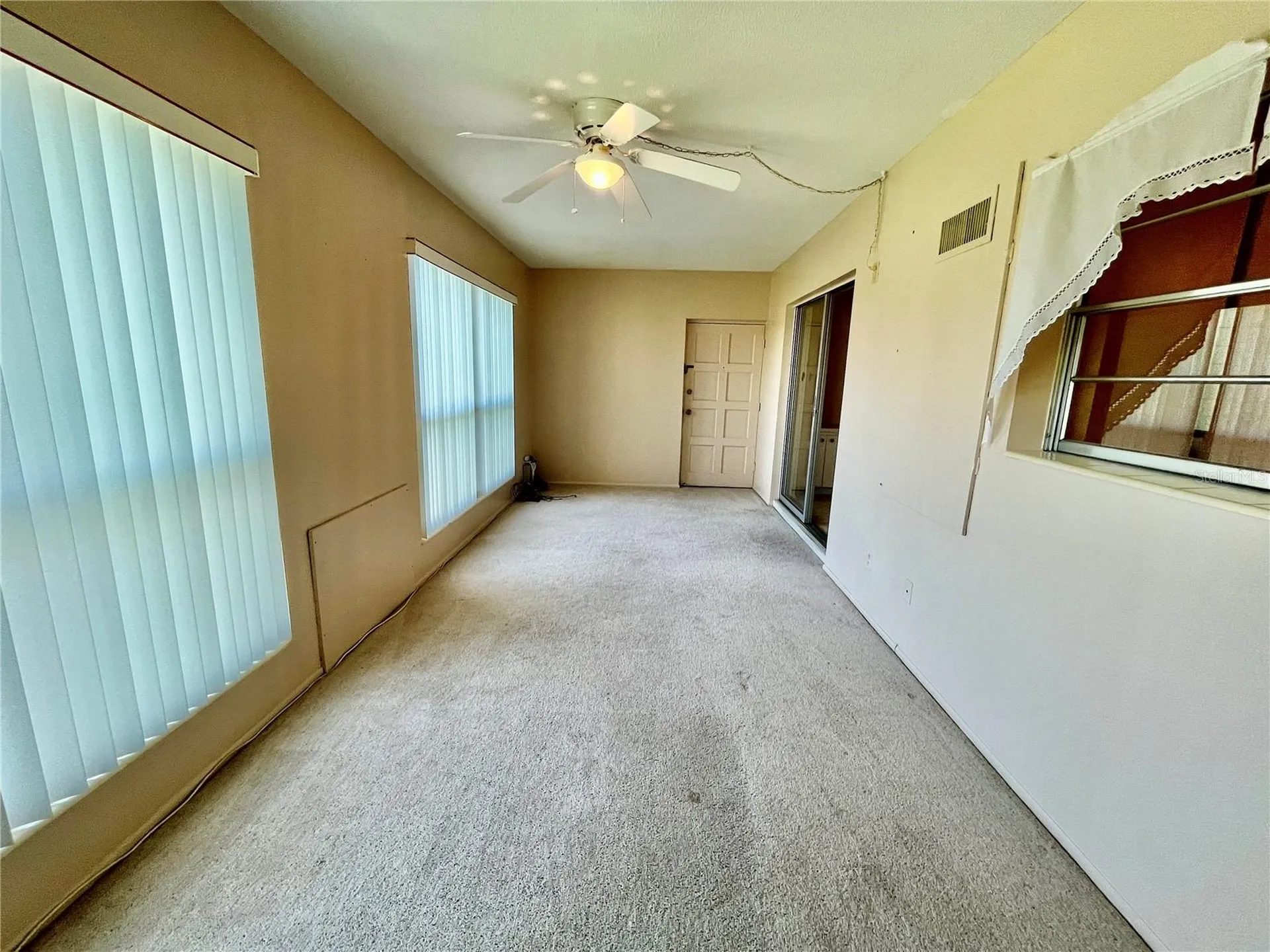 2041 Australia Way W Clearwater FL 33763