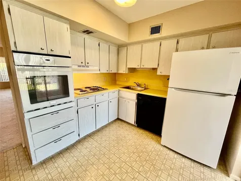 2041 Australia Way W Clearwater FL 33763