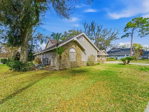 142 Barrington Drive Brandon FL 33511