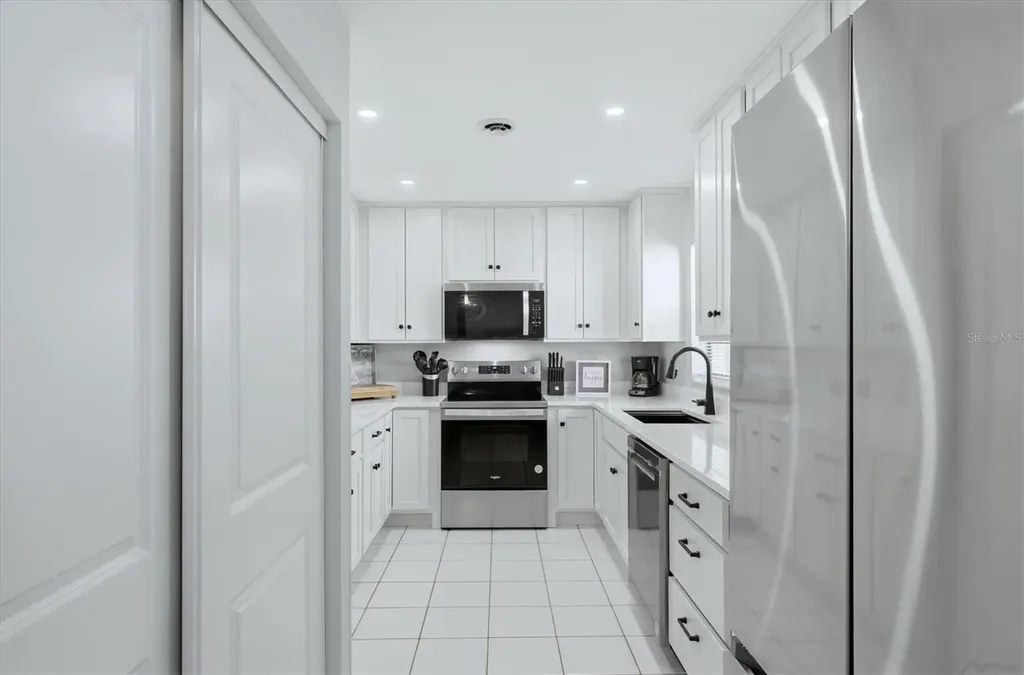 1230 56th Street W Bradenton FL 34209