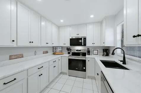 1230 56th Street W Bradenton FL 34209