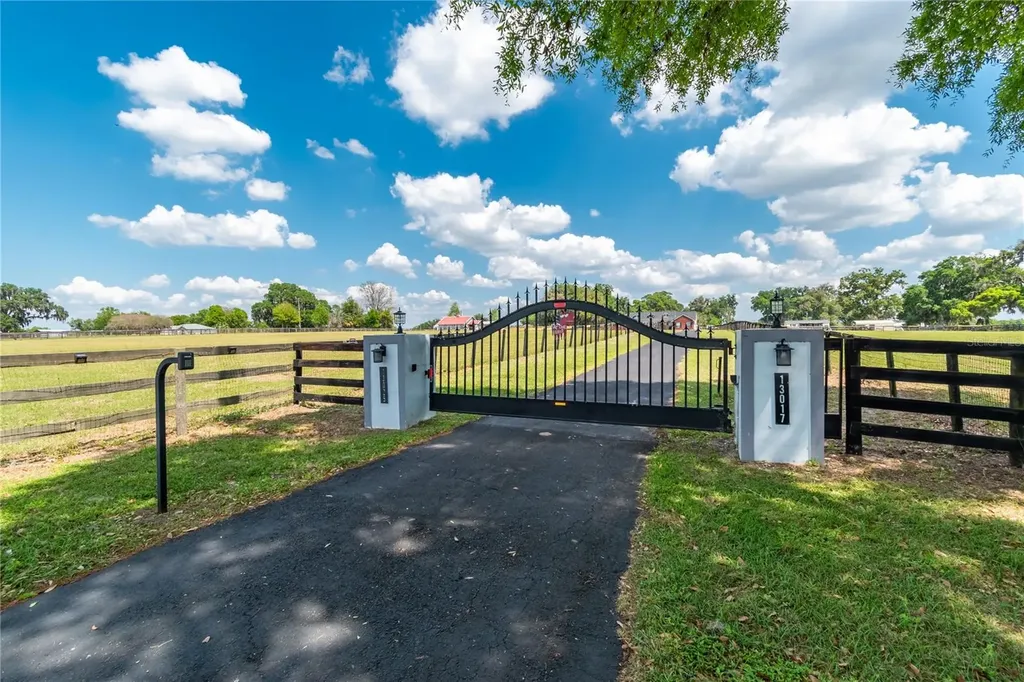 13025 NW Gainesville Road Reddick FL 32686