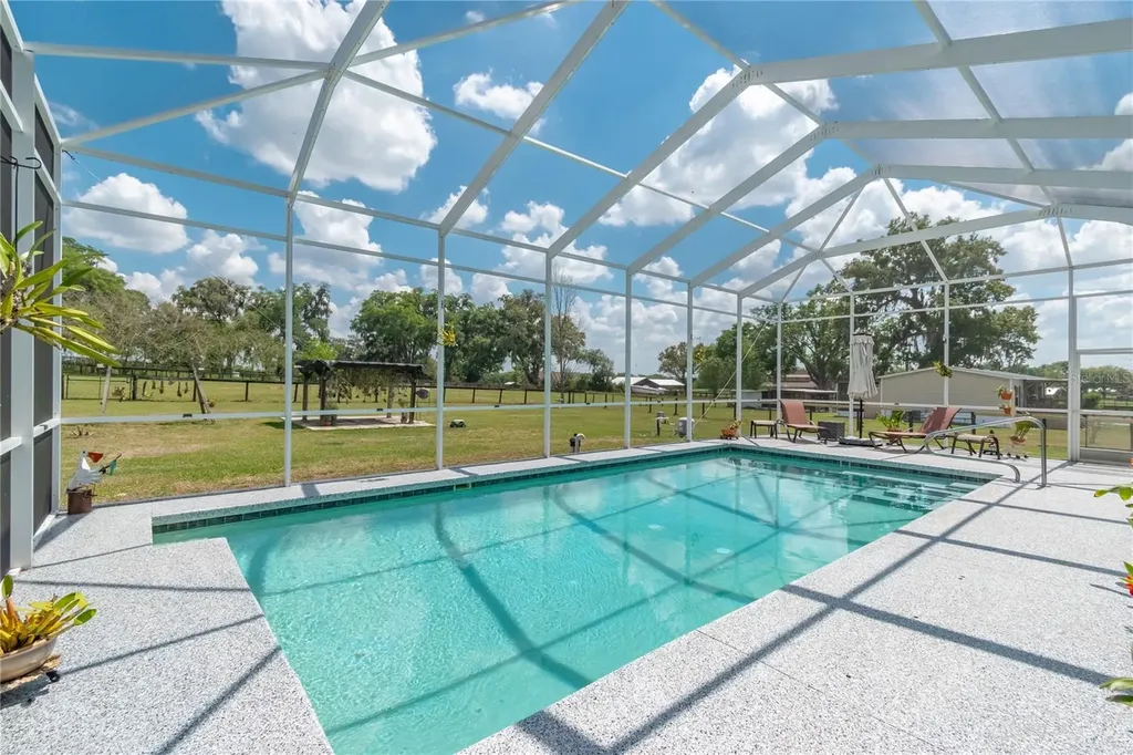 13025 NW Gainesville Road Reddick FL 32686