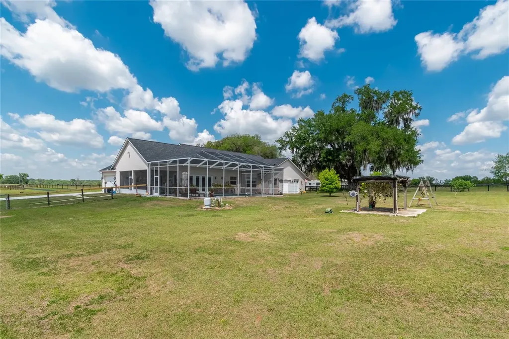 13025 NW Gainesville Road Reddick FL 32686