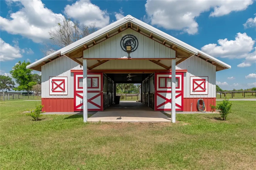13025 NW Gainesville Road Reddick FL 32686