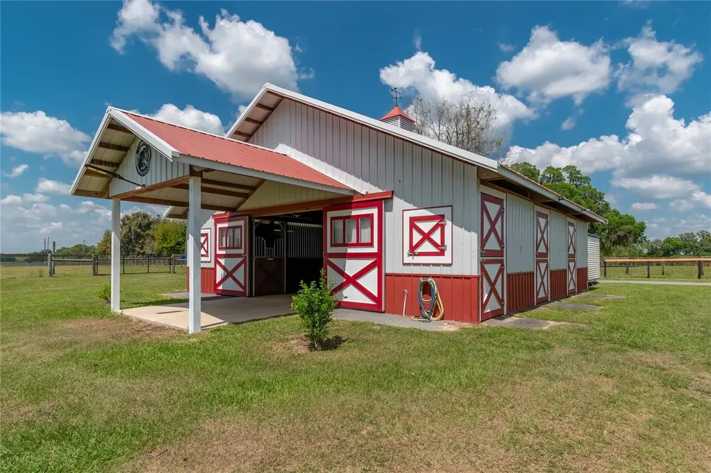 13025 NW Gainesville Road Reddick FL 32686