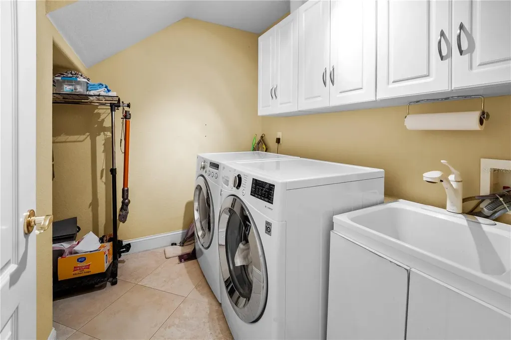 106 Burrell Circle Kissimmee FL 34744