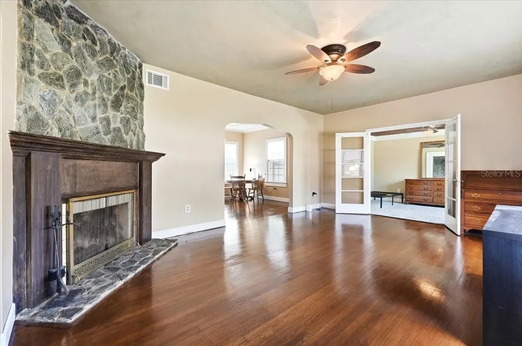 624 Avenue A NE Winter Haven FL 33881