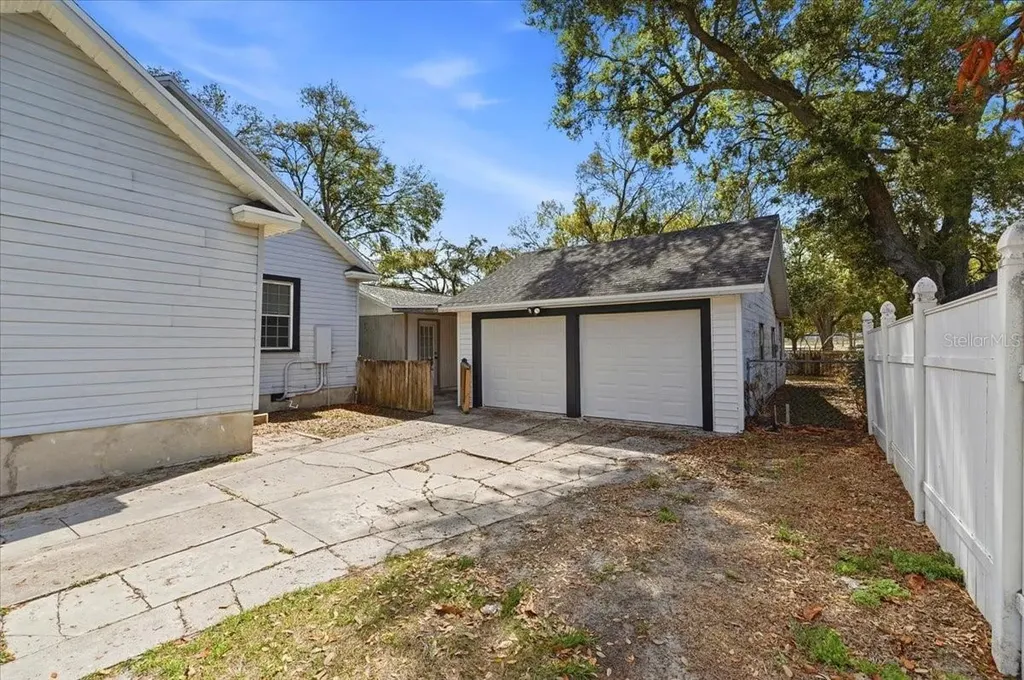 624 Avenue A NE Winter Haven FL 33881
