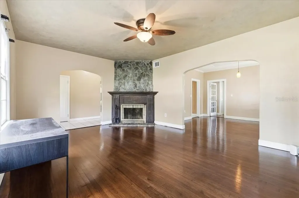 624 Avenue A NE Winter Haven FL 33881