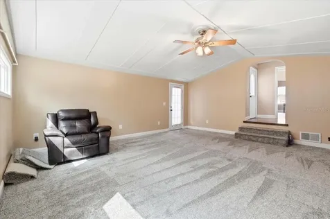 624 Avenue A NE Winter Haven FL 33881