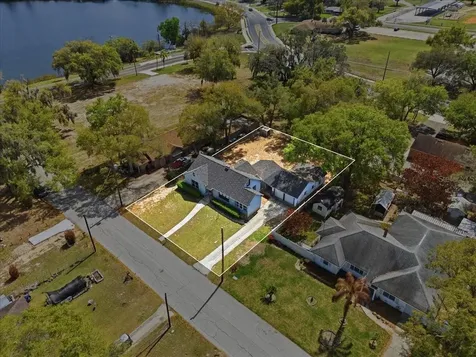 624 Avenue A NE Winter Haven FL 33881
