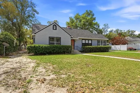 624 Avenue A NE Winter Haven FL 33881