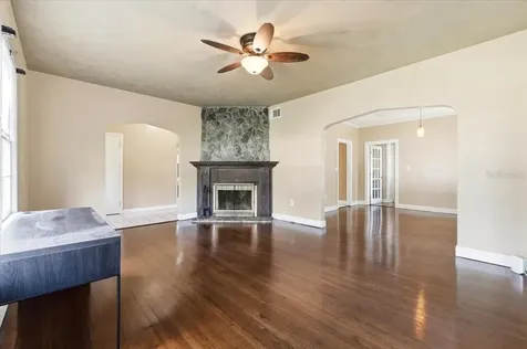 624 Avenue A NE Winter Haven FL 33881