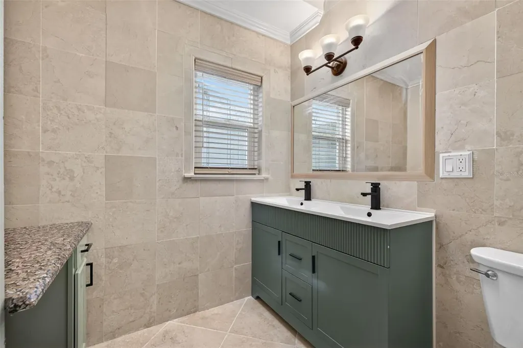 8711 Bay Crest Lane Tampa FL 33615
