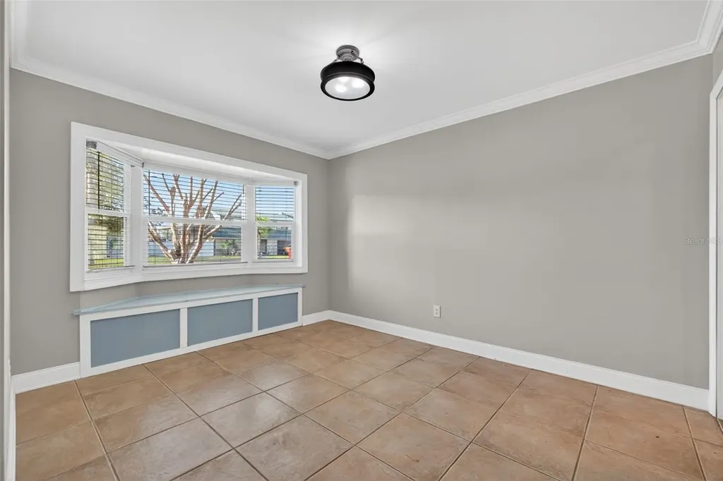8711 Bay Crest Lane Tampa FL 33615